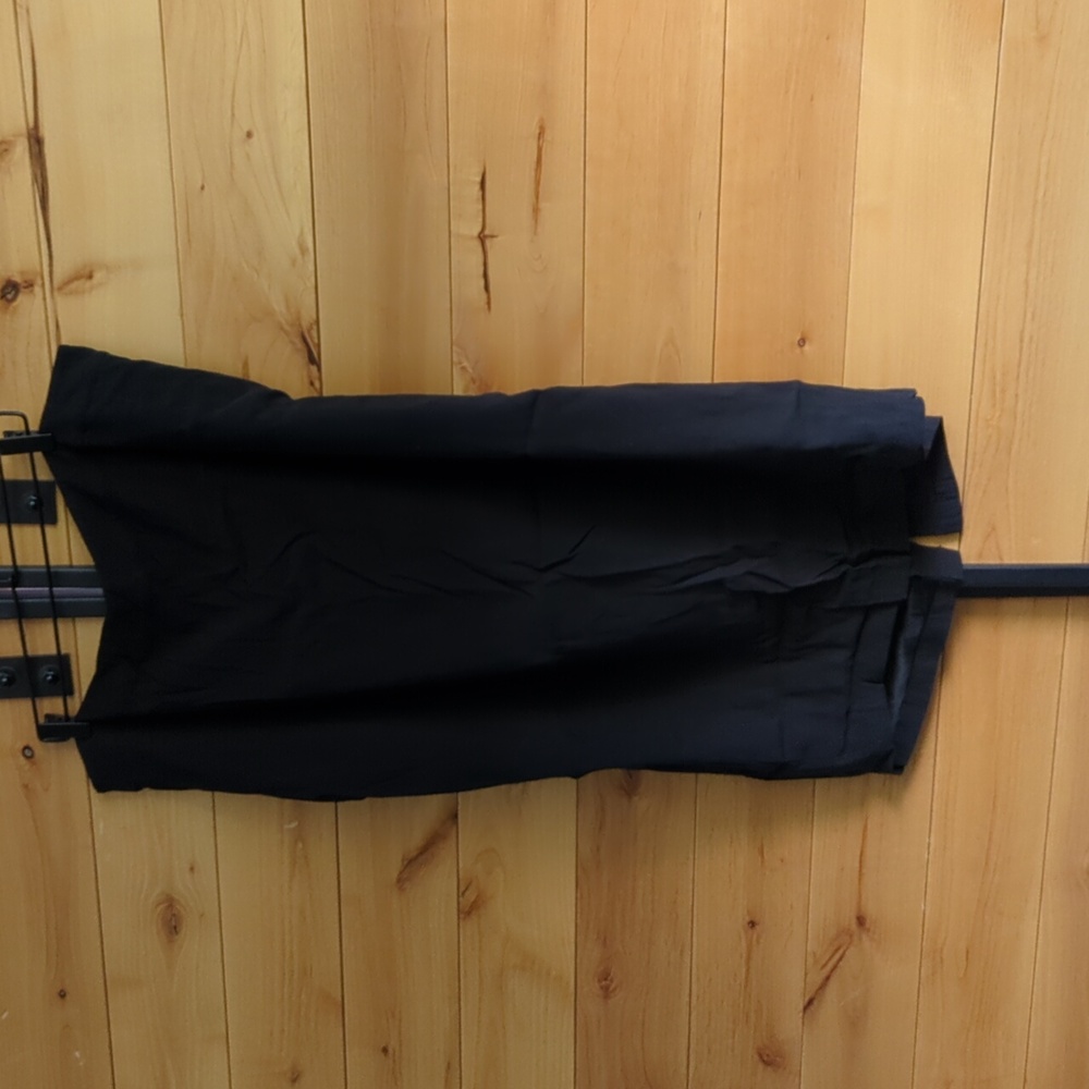 Universal Standard Black Viscose Pencil Skirt Size L (2XL?)